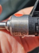 Wtryskiwacz 03C906036M Magneti Marelli, nowy