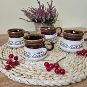 Zestaw  ceramicznych filiżanek do kawy ręcznie robionych
