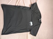 Czarna koszulka idealna na codzień lub trening rozmiar L