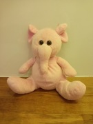 Zabawki Pluszaczki -słonik