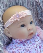 Różowa Opaska bezszwowa bezuciskowa kwiat kanzashi chrzest wesele roczek