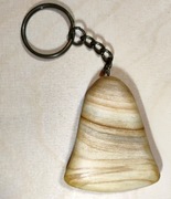 Breloczek do kluczy z drewna kasztanowca