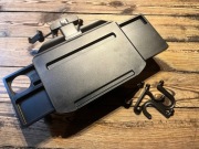 Stolik samochodowy na oparcie/kierownicę