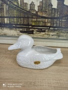 Ceramiczna figurka–osłonka Kaczka – ręczna robota, biała ceramika
