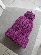 Czapka na jesień i zimę. Ręcznie wykonana. Kolor wrzosowy.