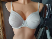 Biustonosz ecru Triumph soft touch rozmiar 70D