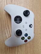 Pad XBOX One Series S X model 1914 - uszkodzony 
