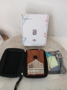 PROFESSIONAL KALIMBA Moozica 17 Key / UK