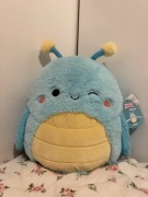 Pluszak poduszka Squishmallows świerszcz Giles Fuzzamallows