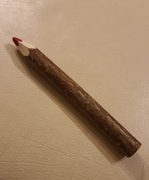 duża gruba drewniana kredka czerwona 