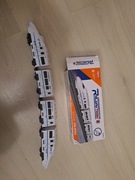 Długa kolejka elektryczna 50 cm Jeździ Gra i Świeci Pociąg z wagonikami 