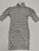 Peacocks nowa sukienka sweterkowa cienka w paski szaro/biała z golfem S/36