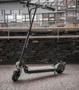 Hulajnoga elektryczna marki Nanrobot