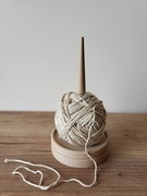 Basic Yarn Spinner, obrotowy stojak na włóczkę - kremowy -  mniejszy
