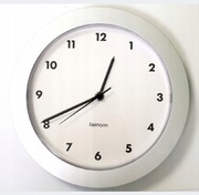 FIELMANN ścienny zegar sterowany radiowo