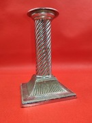 Świecznik Pięknie Zdobiony 