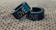 Nowe kolczyki z napisem love