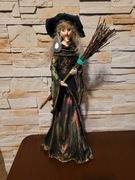 Baba Jaga z miotłą, Powertex, handmade, rękodzieło