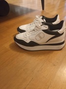 Sneakersy Twinset 38 biało czarne na platformie.