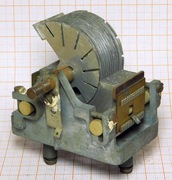 Kondensator powietrzny zmienny 50pF [R2]L7