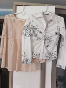 Dwie urocze bluzeczki w rozmiarze S 