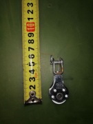 Akcesoria żeglarskie mały bloczek z szeklą 