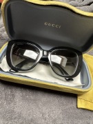 Okulary przeciwsłoneczne marki Gucci 