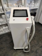 Nowoczesny laser diodowy 808 nm do trwałej redukcji owłosienia