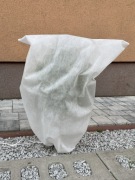 Worek Rękaw Kaptur Ochronny na Rośliny 80x80cm Zimowy Biały Agrowłóknina