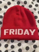 Czapka friday czerwona 