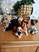 Figurki dekoracyjne pieski zestaw.