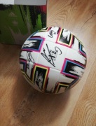 Piłka z podpisami Warta Poznań 
