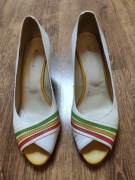 Białe skórzane sandały Kazar 39