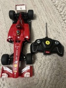 Pojazd Wyścigowy Ferrari F138 F1 1:18 Rastar Zdalnie Sterowany Pilot