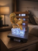 Lampka Dekoracyjna LED Drewniana Złote Twarze 25 cm Handmade