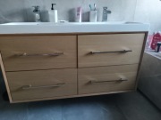 Szafka  pod umywalkę  120 cm  wraz z umywalką