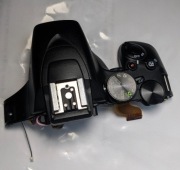 Górna obudowa, lampa, pokrętła Nikon D3500