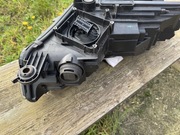 A4 B9 lewa lampa led Matrix 8W0941783