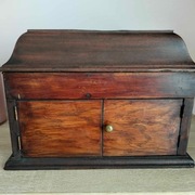 Stary gramofon HMV ok 1920 rok