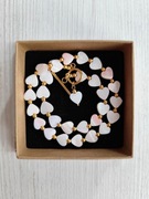 Naszyjnik choker handmade z serduszek z masy perłowej zapięcie toggle 