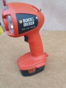 Latarka akumulatorowa BLACK&DECKER FSL 144 + aku 14.4V