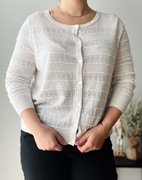 Sweter 70% wiskoza 20% len kardigan biały ażurowy na guziki TU 46 44