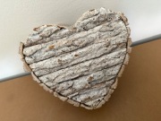 Drewniany Pojemnik Doniczka Serce Z Kory Drzewa Egzotycznego