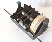 Kondensator zmienny nr 3 – podwójny z bębnem i skalą. VINTAGE !!!