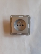 Gniazdo pojedyncze srebrne Polo Optima- używane