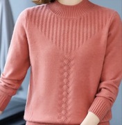 Ciepły sweterek damski półgolf kolor koralowy rozm M