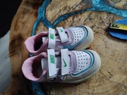 Buciki firmy Nike model shedow 1 