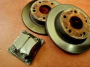 Tarcze + nowe klocki tył Honda Civic UFO 06-11