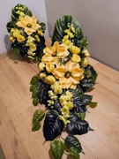 Stroik na grób, kompozycja na cmentarz , wiązanka z wazonem , zestaw ST33K