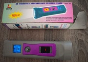 Solidna latarka akumulatorowa z kompasem 